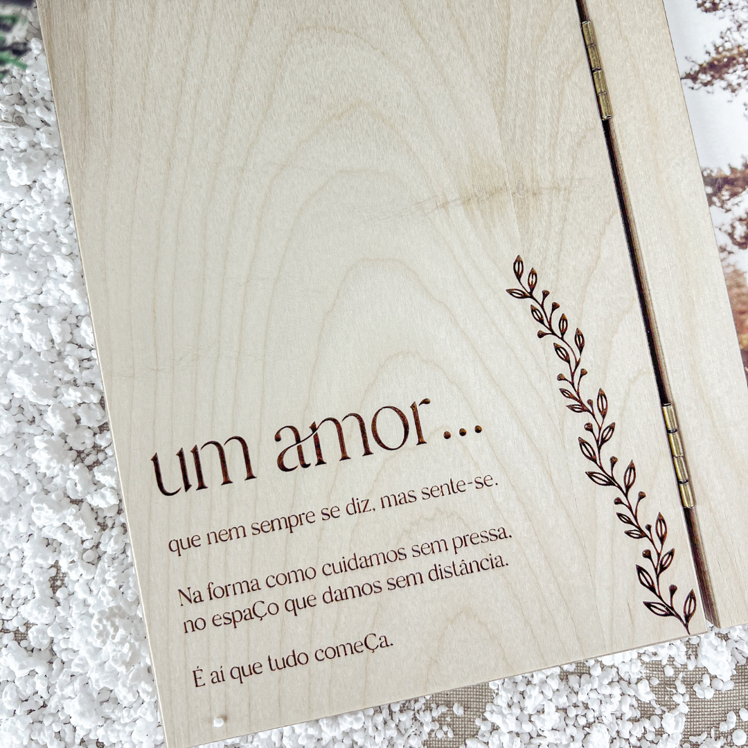 Moldura Livro em Bétula – Prenda de Natal Personalizada 10x15cm