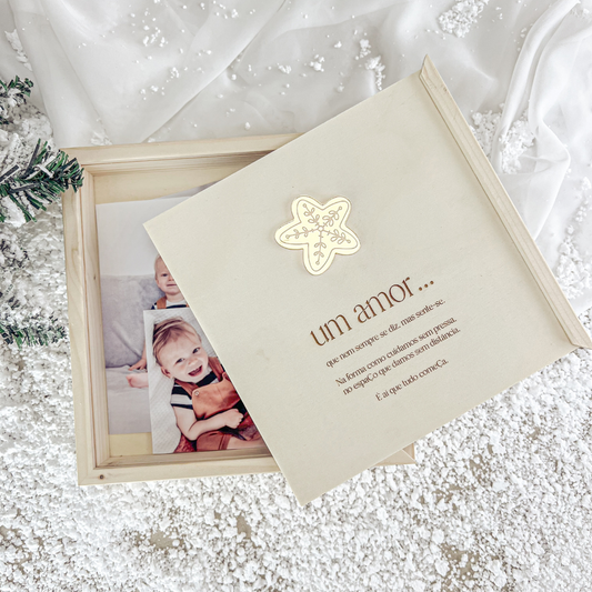 Caixa com Tampa de Correr e Estrela Dourada