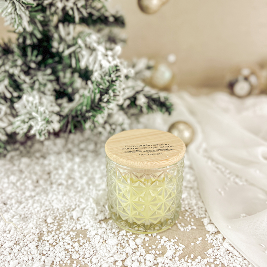 Vela Detalhada em Vidro com Tampa Personalizada