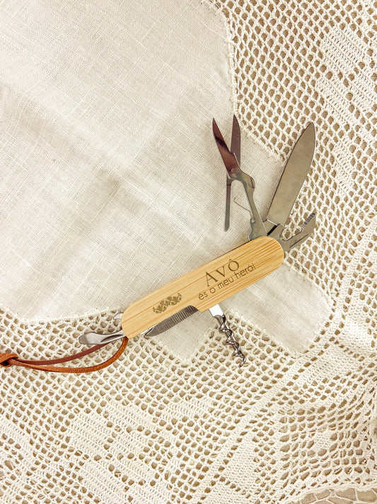 Canivete Multifuncional em Inox e Bambu | Presente para Avô