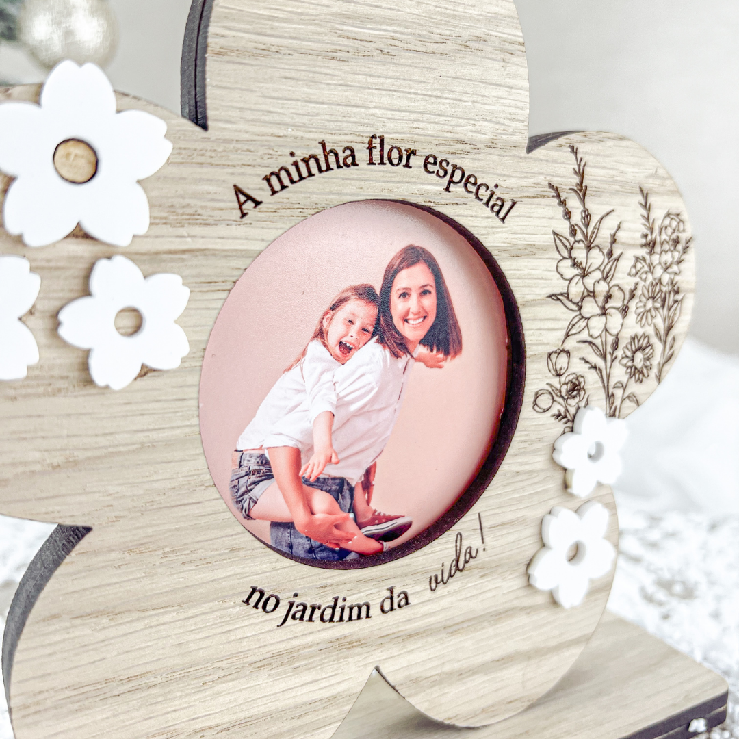 Moldura Flor em Carvalho 6x6cm | Prenda Delicada