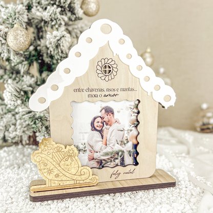 Moldura Casa com Trenó Família 10x10cm