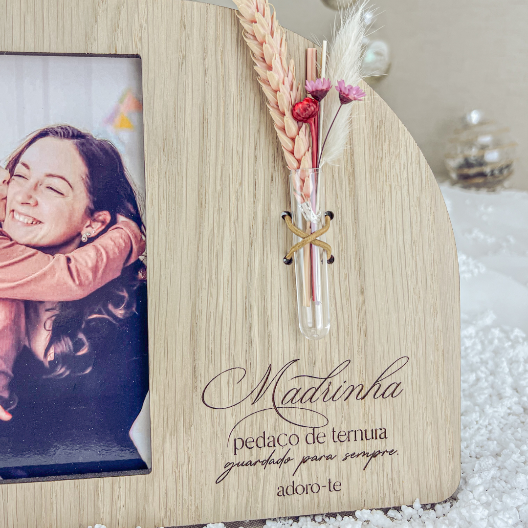 Moldura Flores Carvalho 10x15cm | Prenda Madrinha