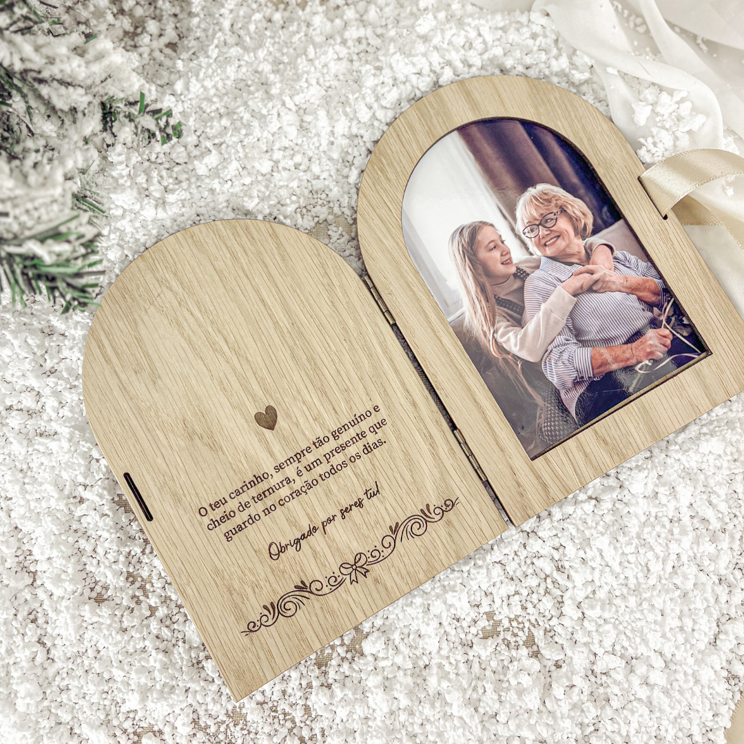 Moldura Redonda Carvalho – Prenda Natal Personalizada Avó