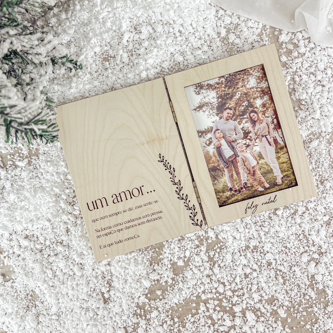 Moldura Livro em Bétula – Prenda de Natal Personalizada 10x15cm