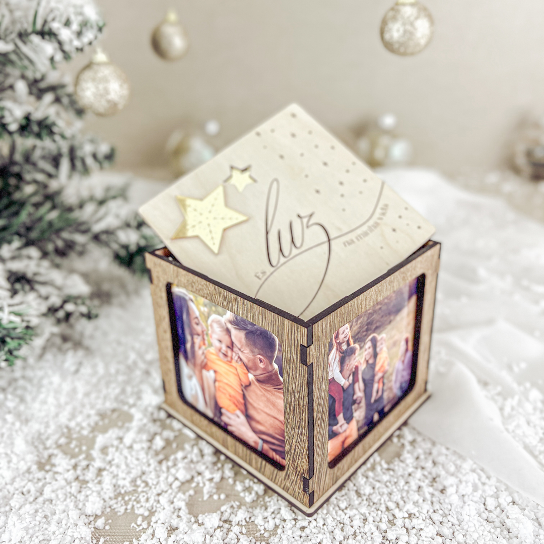 Cubo Fotográfico com Estrelas Douradas (12x12cm)