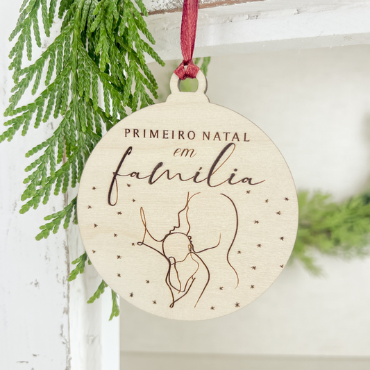Ornamento “Primeiro Natal em Família” – Bétula