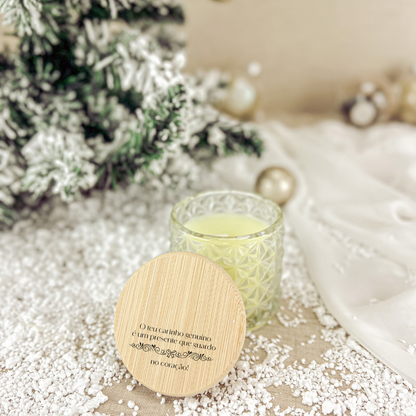 Vela Detalhada em Vidro com Tampa Personalizada