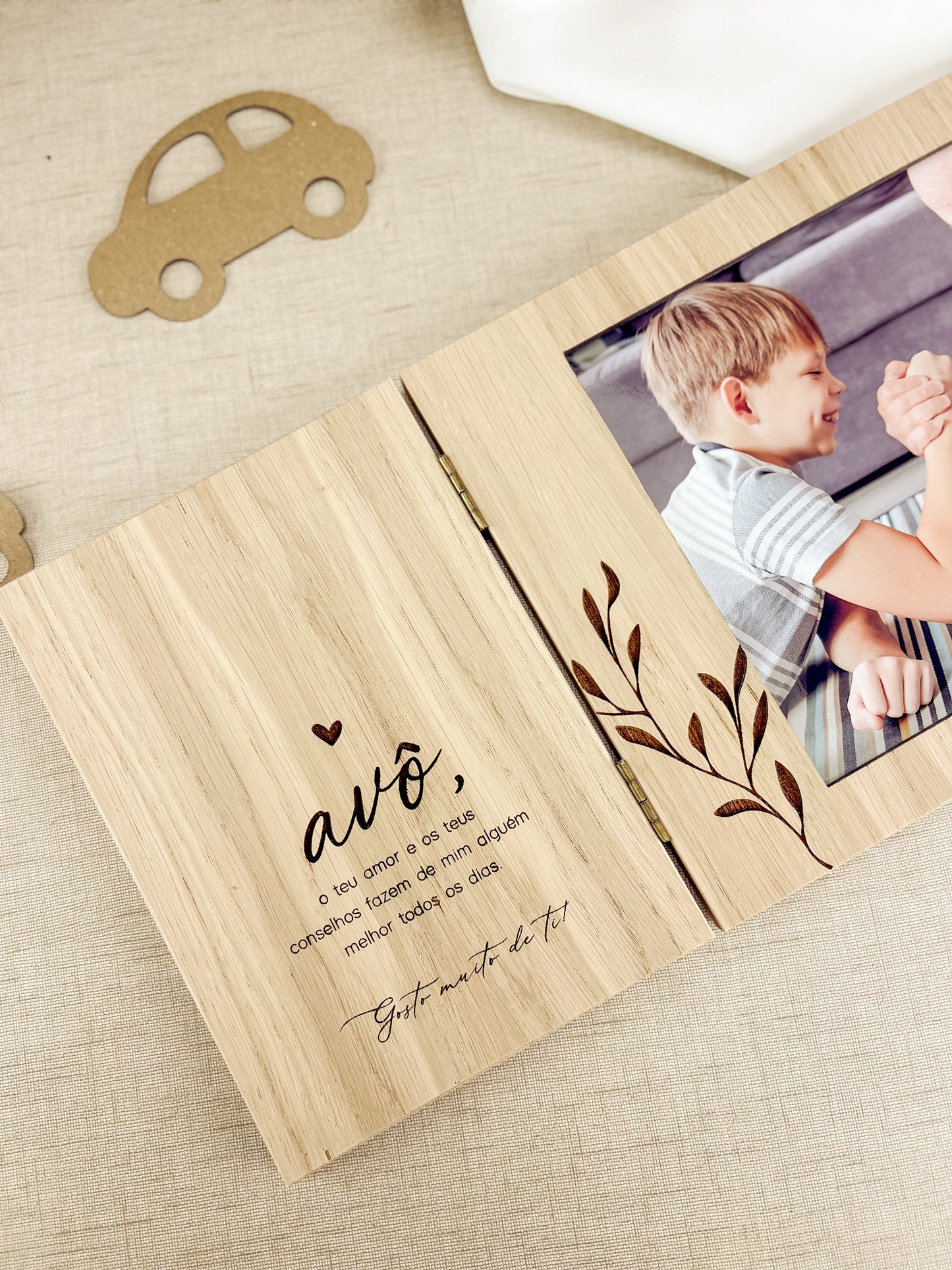 Moldura Livro Dupla Personalizada com Duas Fotografias para o Dia do Pai